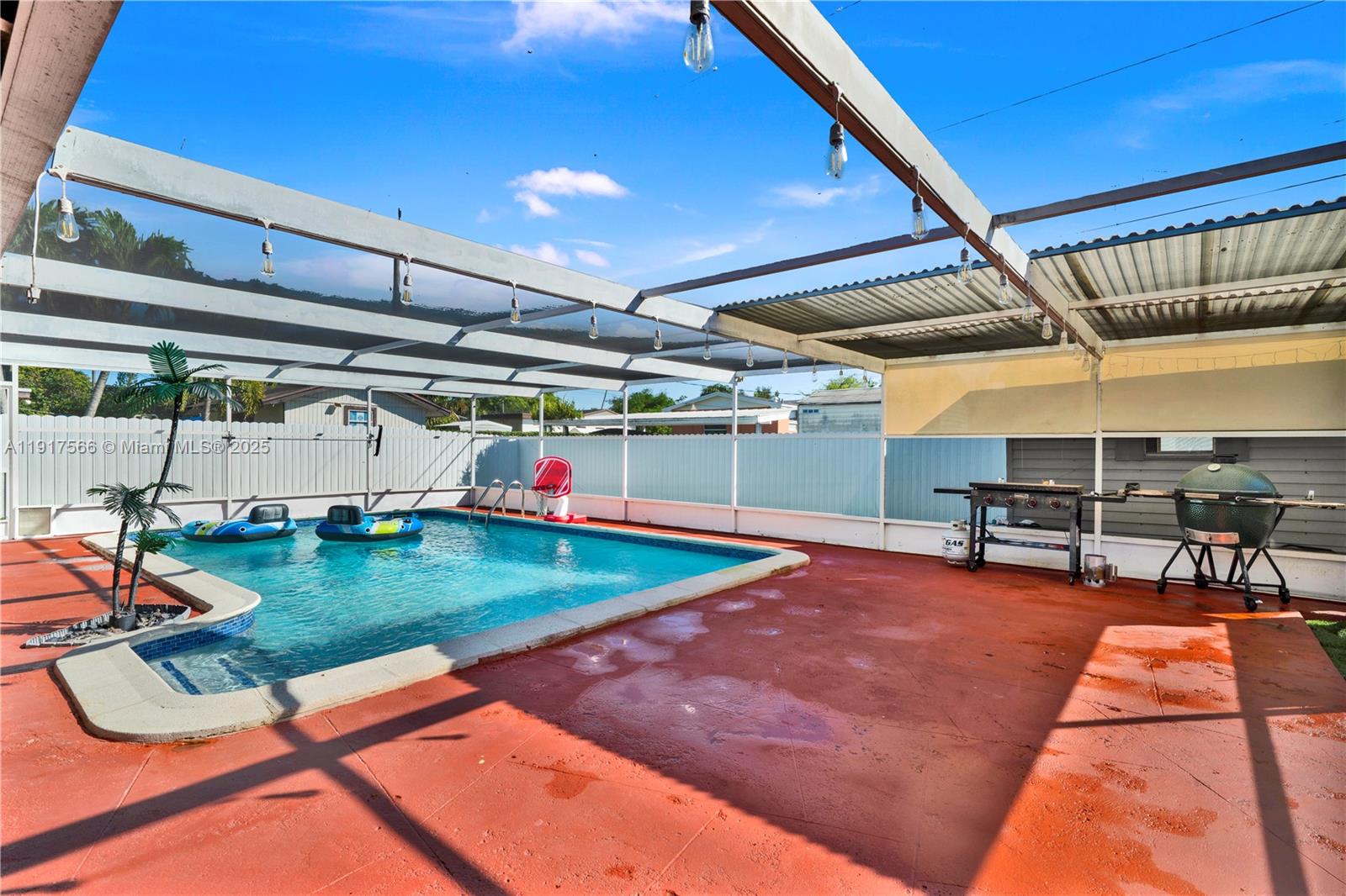 CUTLER RIDGE SEC 3 - Residential