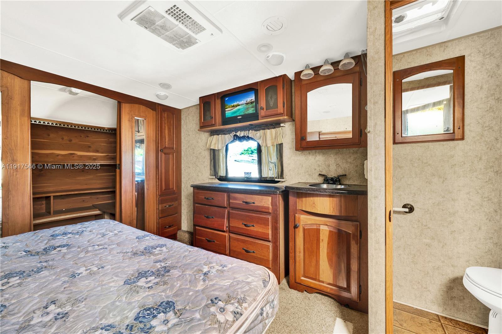 CUTLER RIDGE SEC 3 - Residential