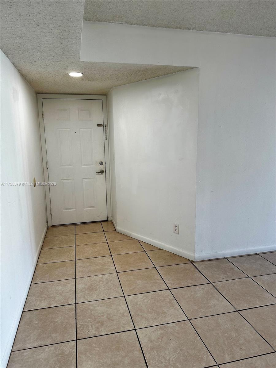 VISCONTI CONDO - Residential