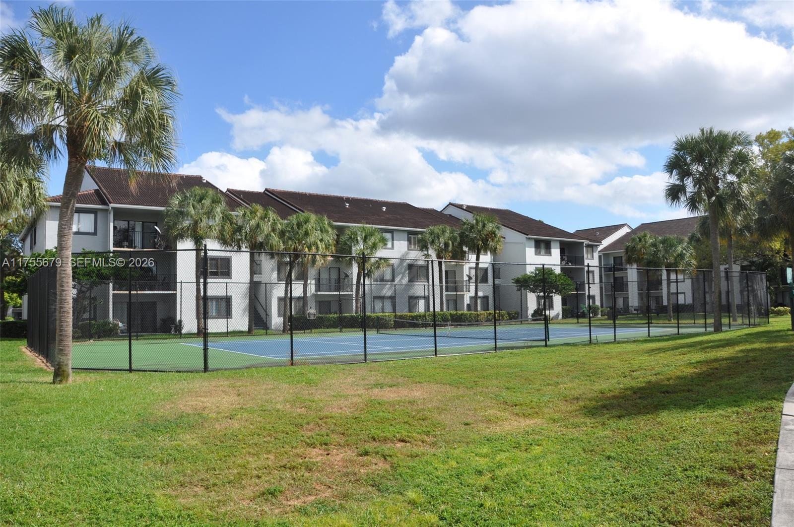 VISCONTI CONDO - Residential