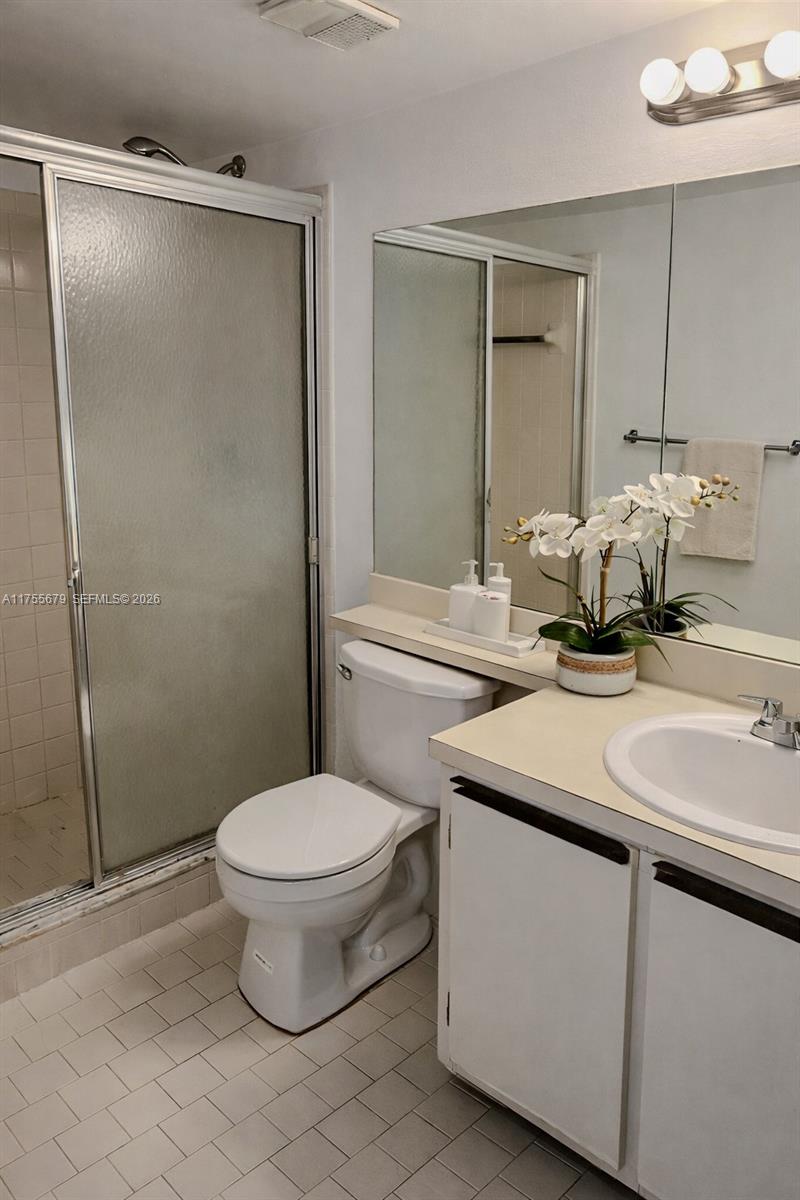 VISCONTI CONDO - Residential