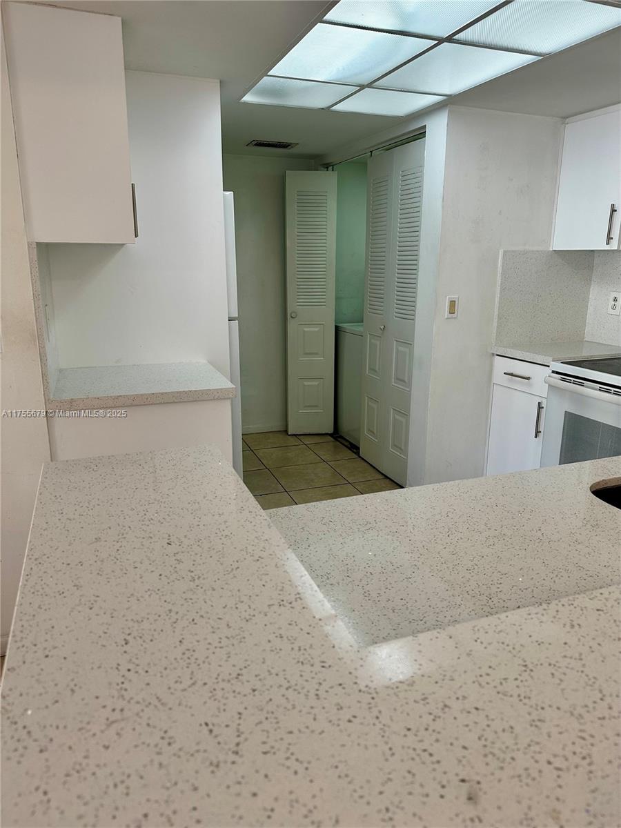 VISCONTI CONDO - Residential