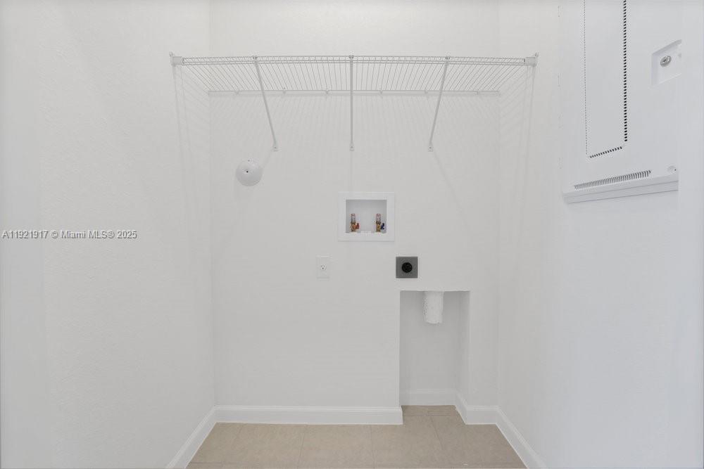 SUNSET PINES - Residential Lease