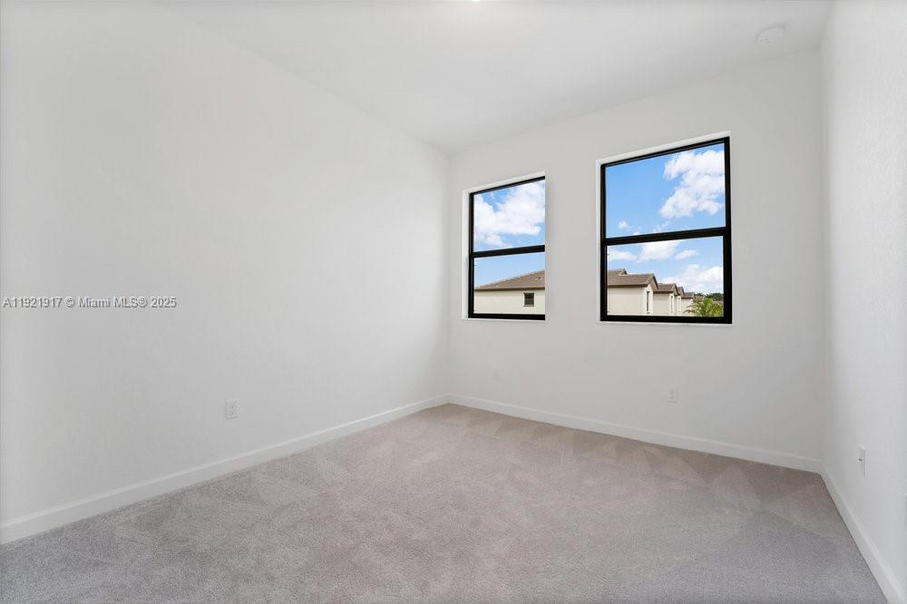 SUNSET PINES - Residential Lease