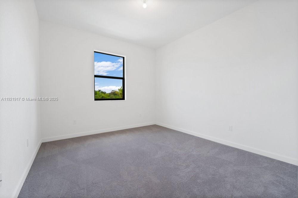 SUNSET PINES - Residential Lease