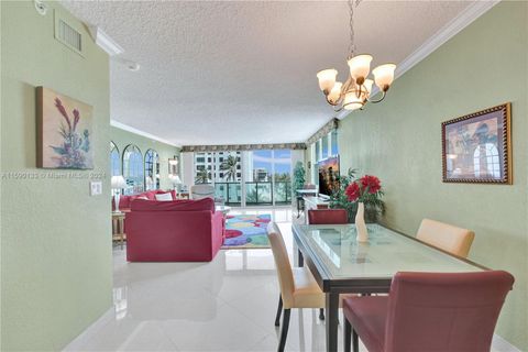 Condominium in Hollywood FL 2501 Ocean Dr Dr 8.jpg