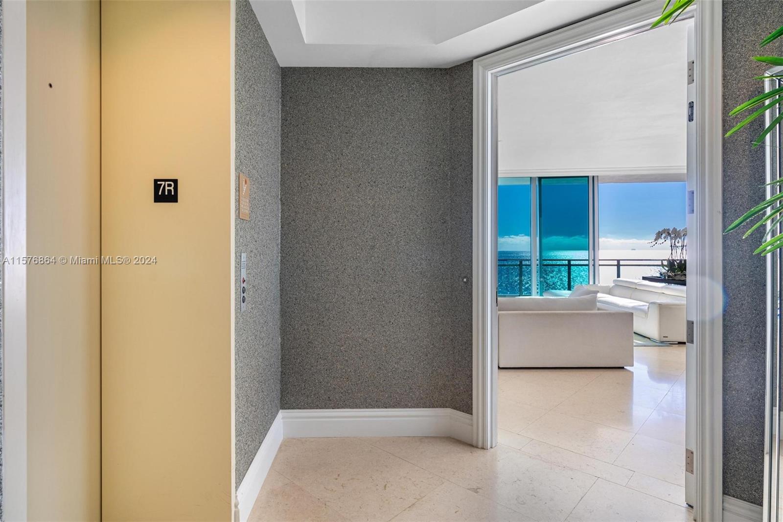 10295 Collins Ave 701