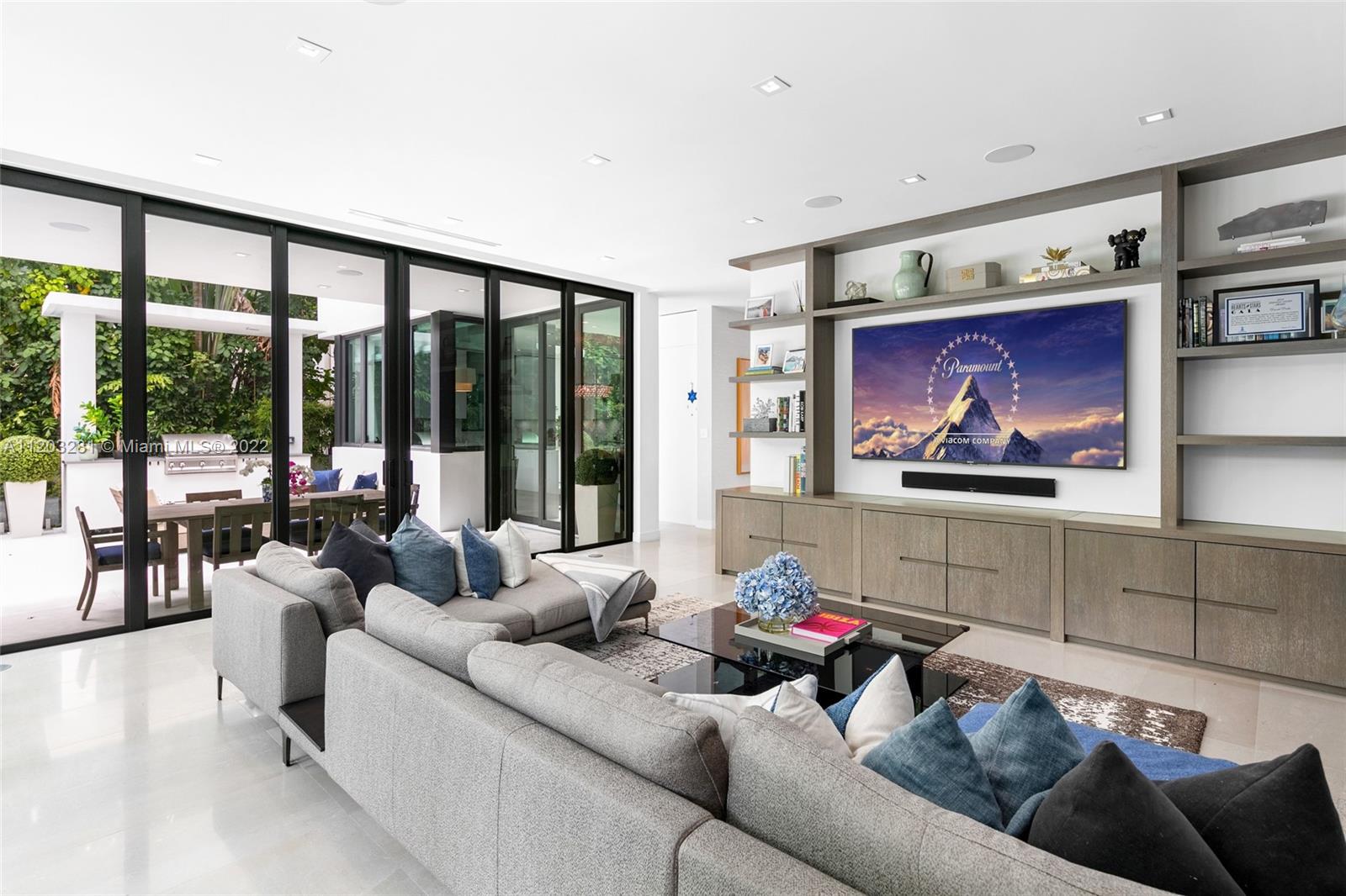 LA GORCE GOLF SUB - Residential