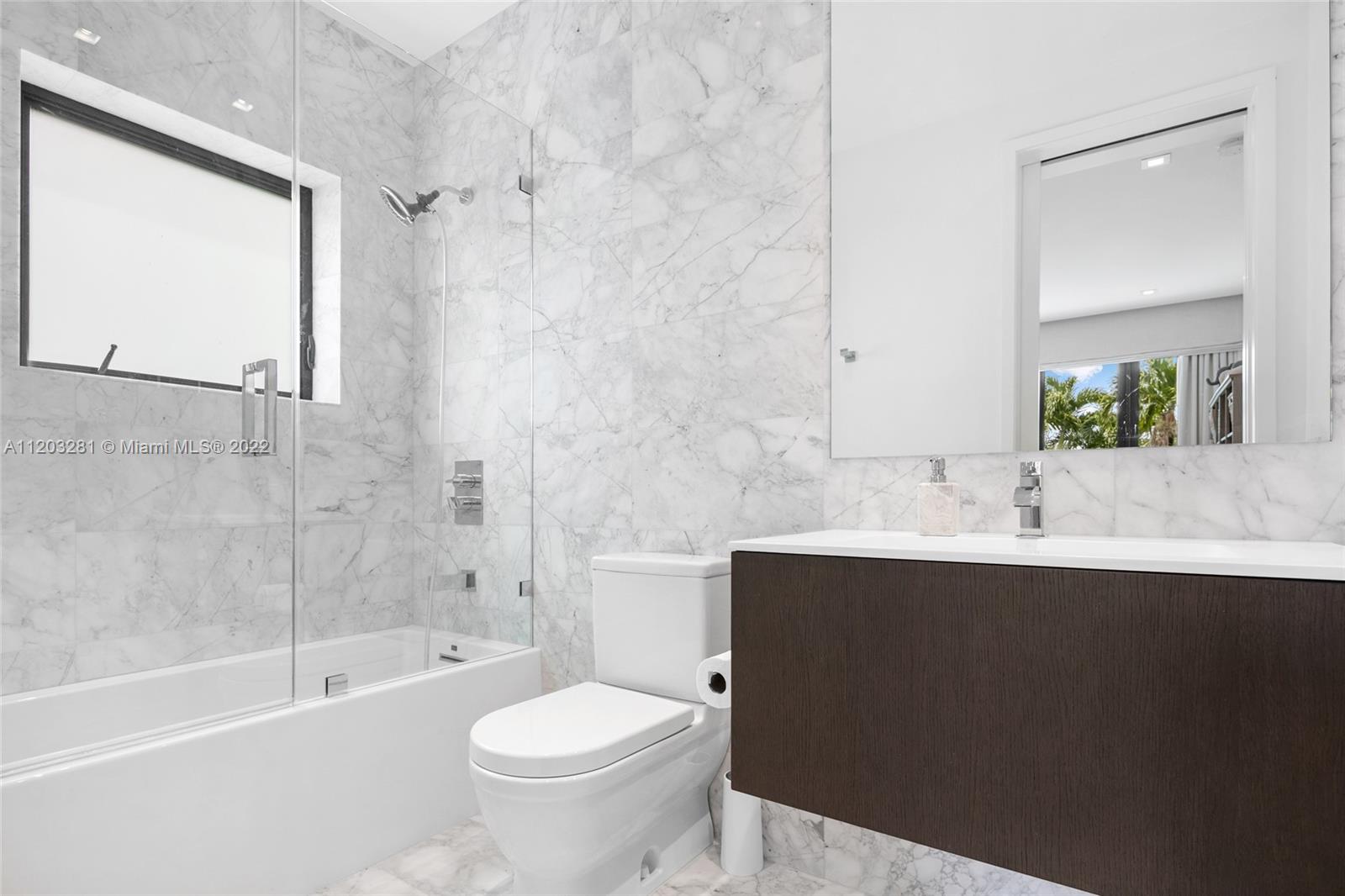 LA GORCE GOLF SUB - Residential