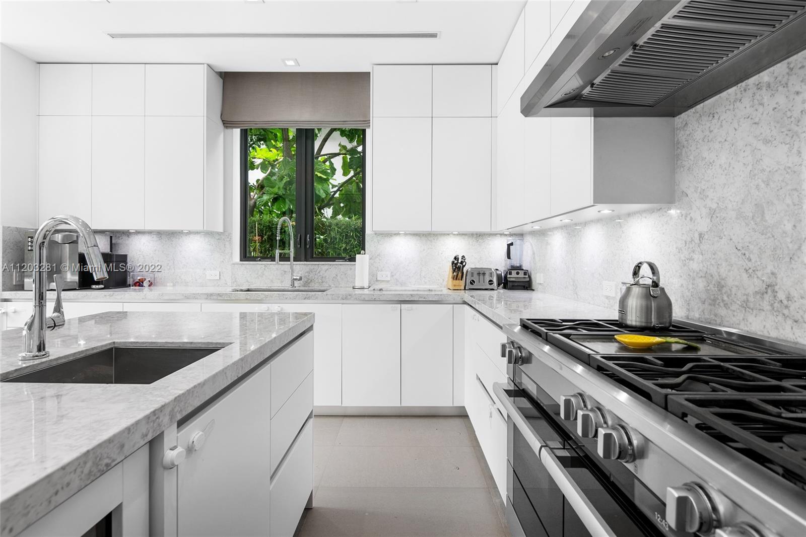 LA GORCE GOLF SUB - Residential