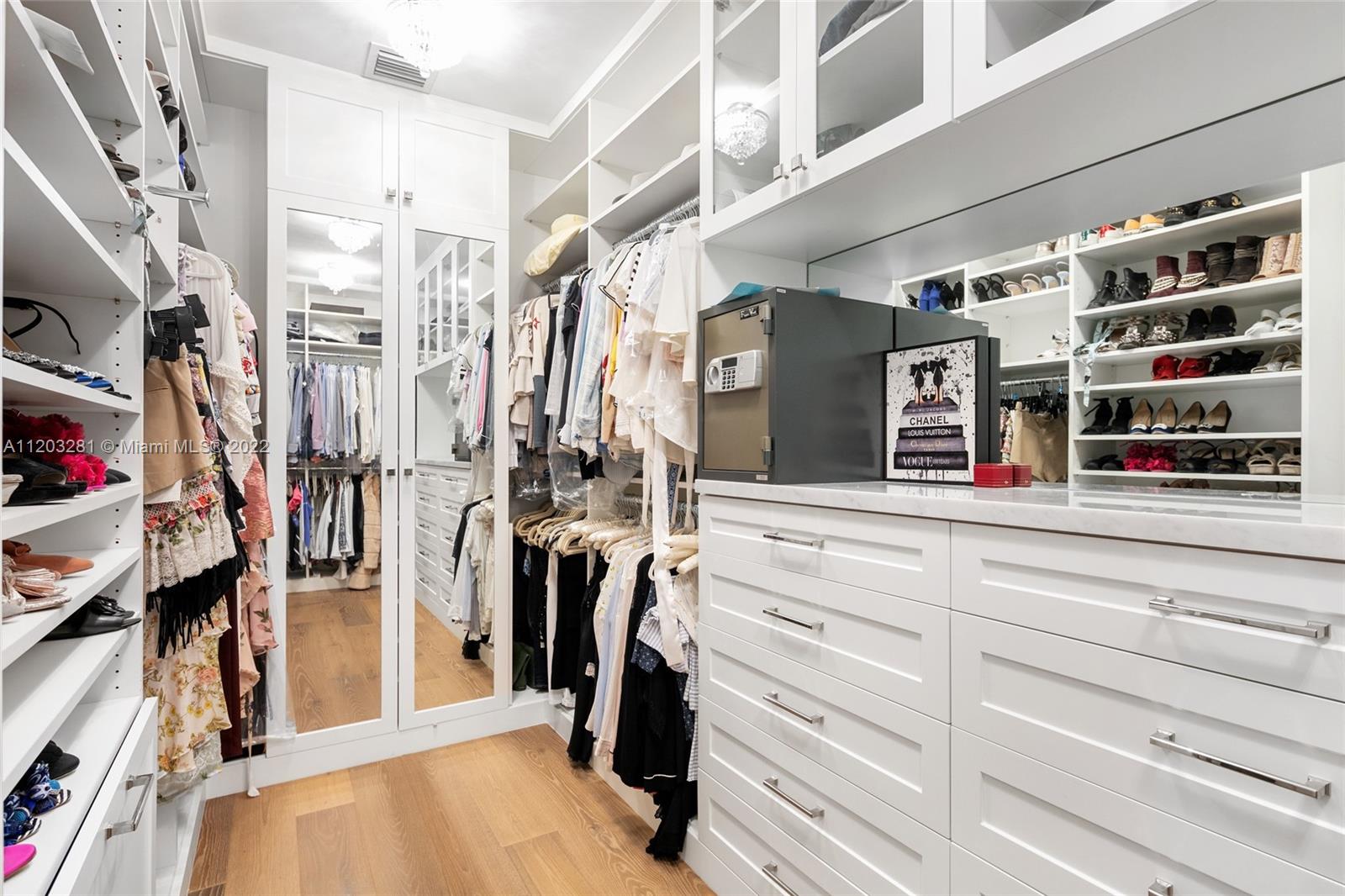 LA GORCE GOLF SUB - Residential