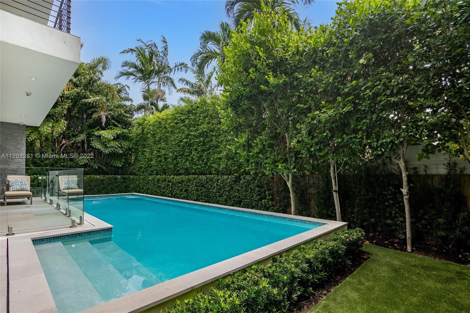 LA GORCE GOLF SUB - Residential