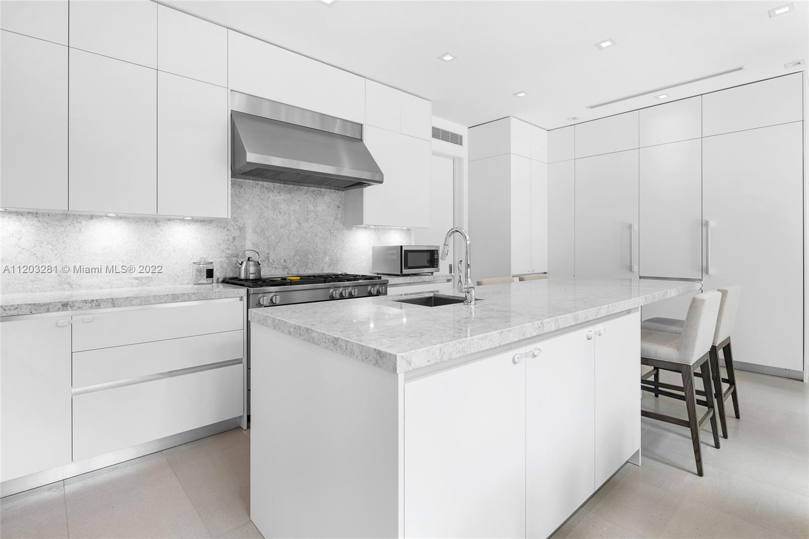 LA GORCE GOLF SUB - Residential