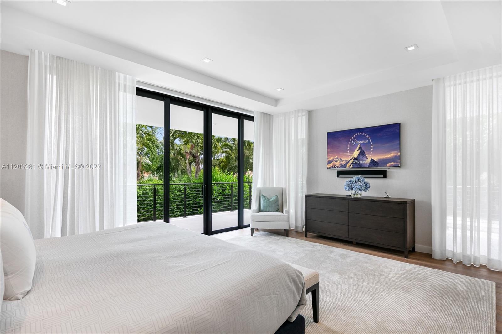 LA GORCE GOLF SUB - Residential