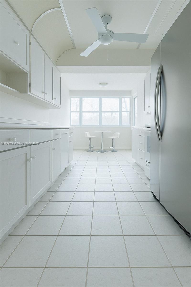 LAKE POINT TOWER CONDOMIN - Residential
