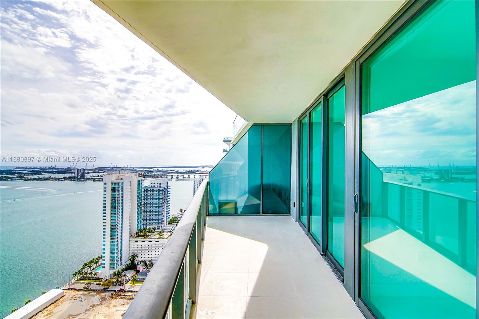 ICON BAY CONDO - Residential Lease