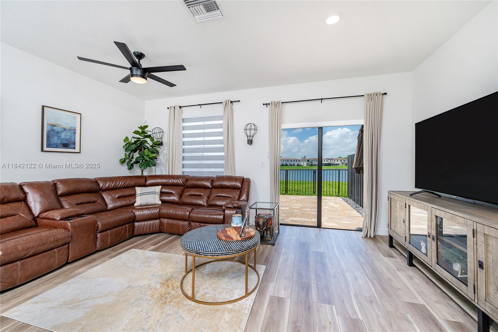 ENCLAVE SOUTH PHASE 2 - Residential