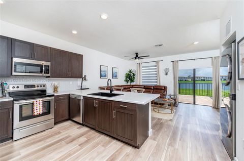 10140 SW 228th Ter Miami FL 33190