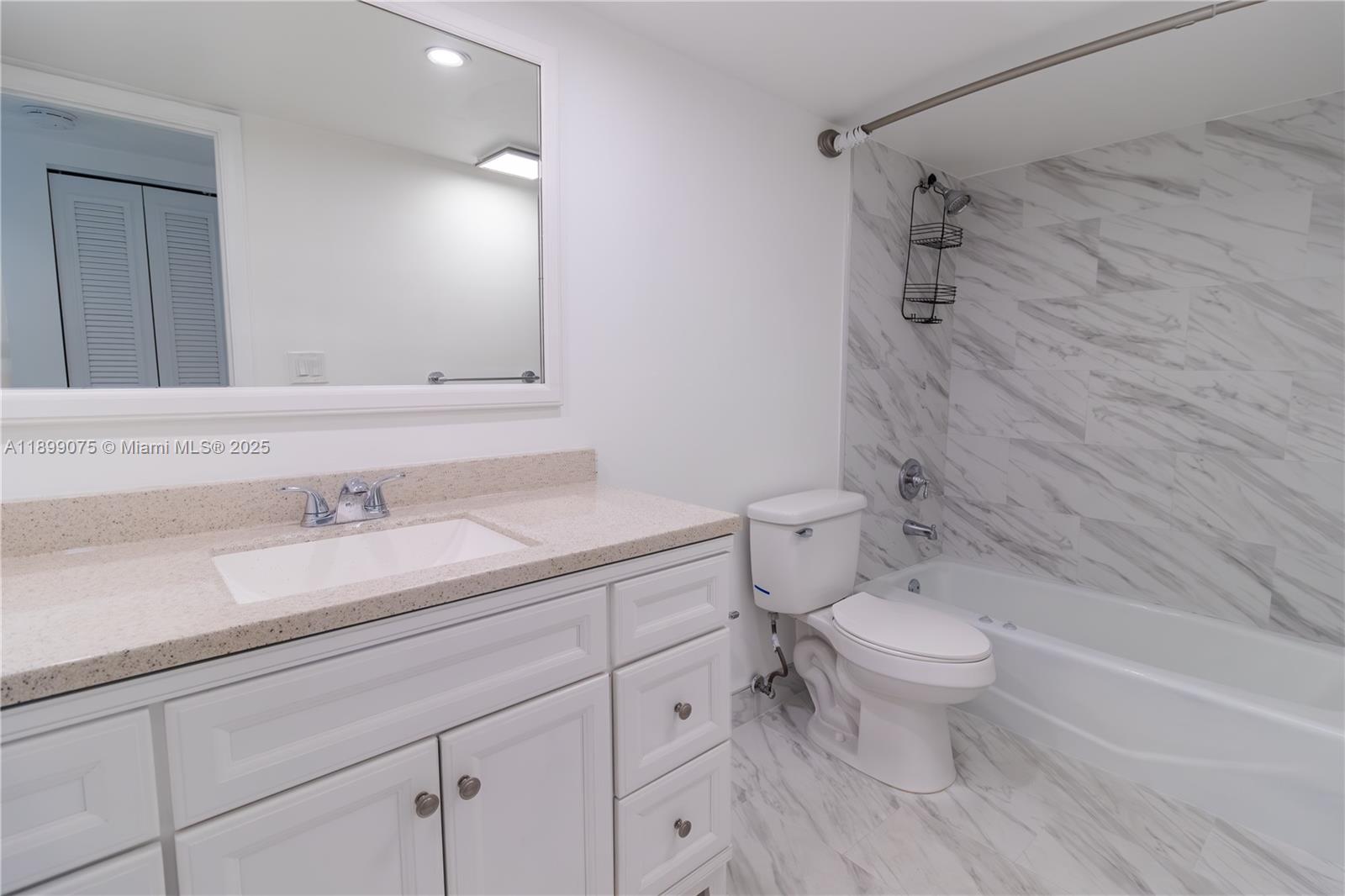 PROMENADE AT KENDALE LAKE - Residential