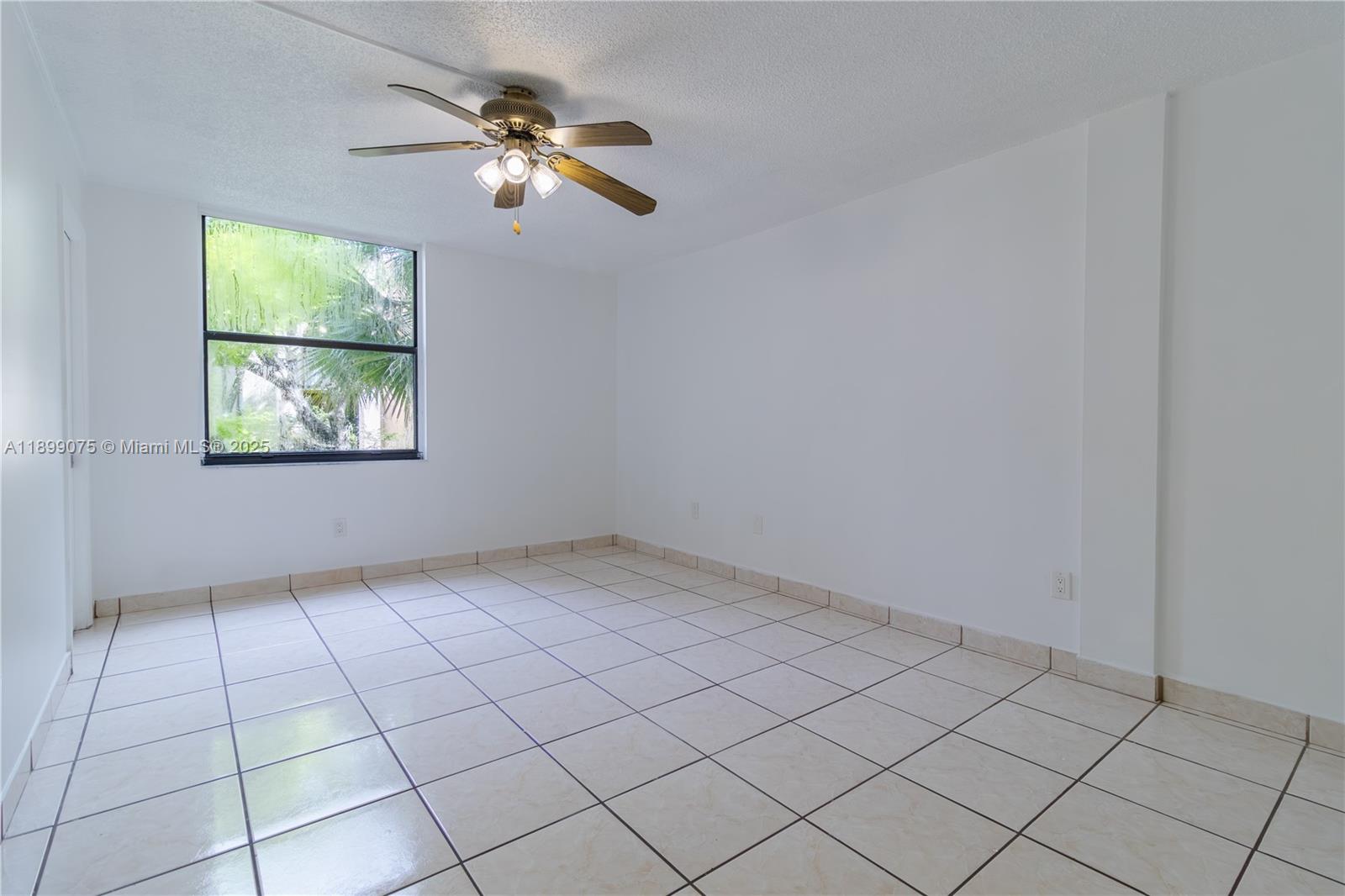 14611 N Kendall Dr 208L