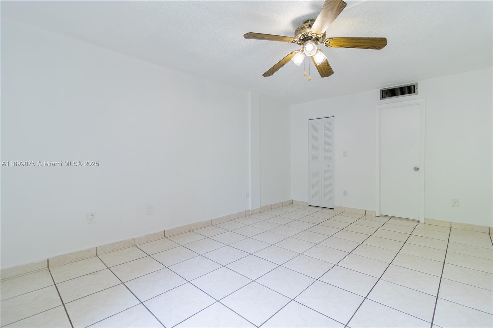 14611 N Kendall Dr 208L