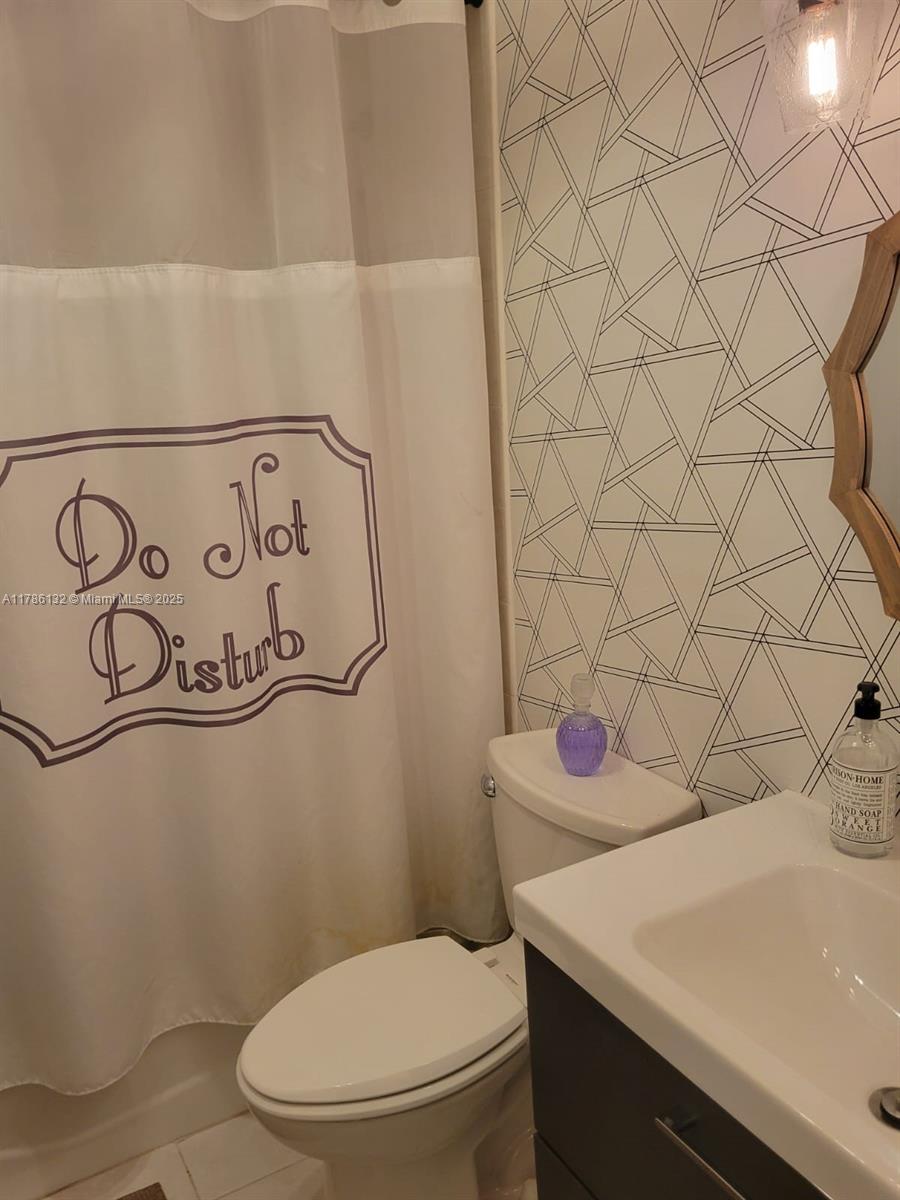 VERSAILLE GARDENS I CONDO - Residential