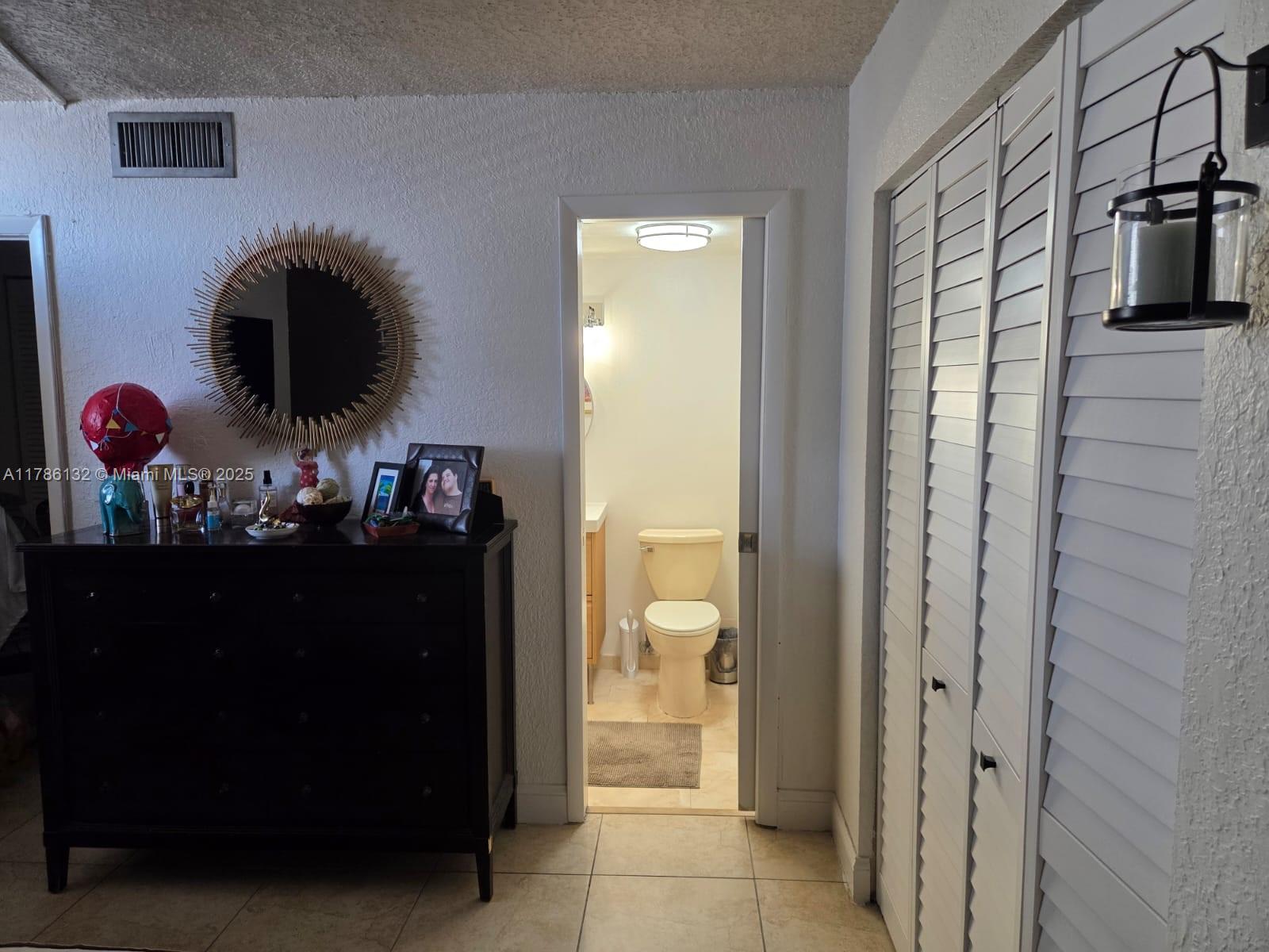 VERSAILLE GARDENS I CONDO - Residential