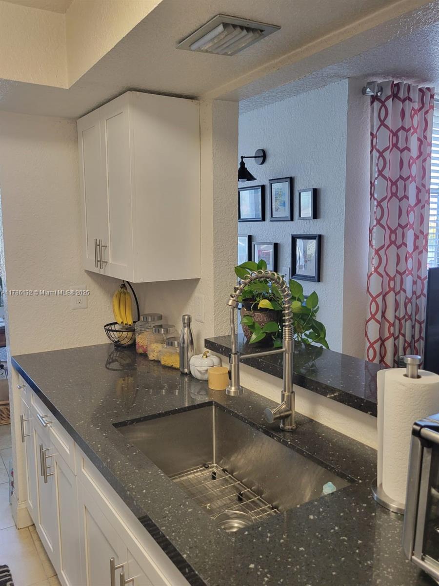 VERSAILLE GARDENS I CONDO - Residential