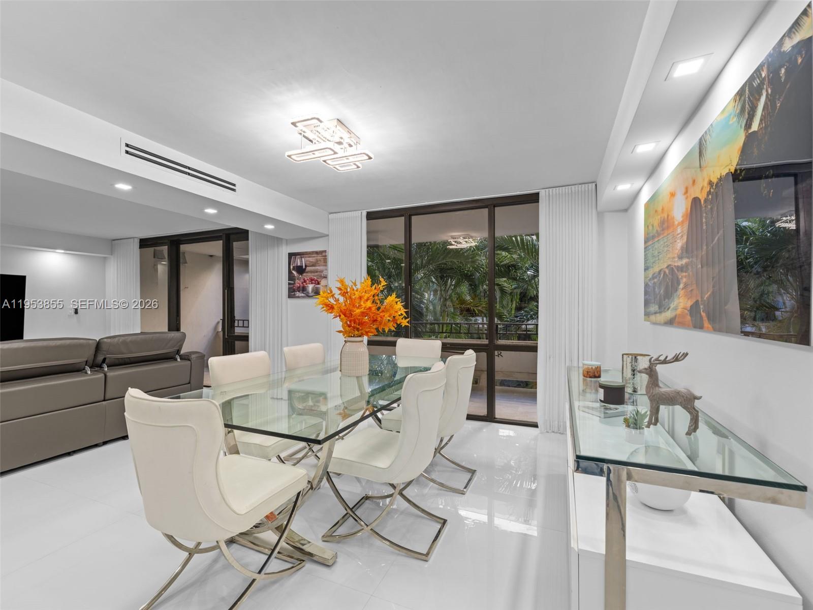 TOWERS OF KENDALE LAKES C - Residential