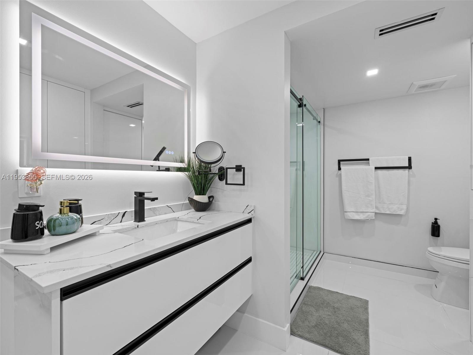 TOWERS OF KENDALE LAKES C - Residential