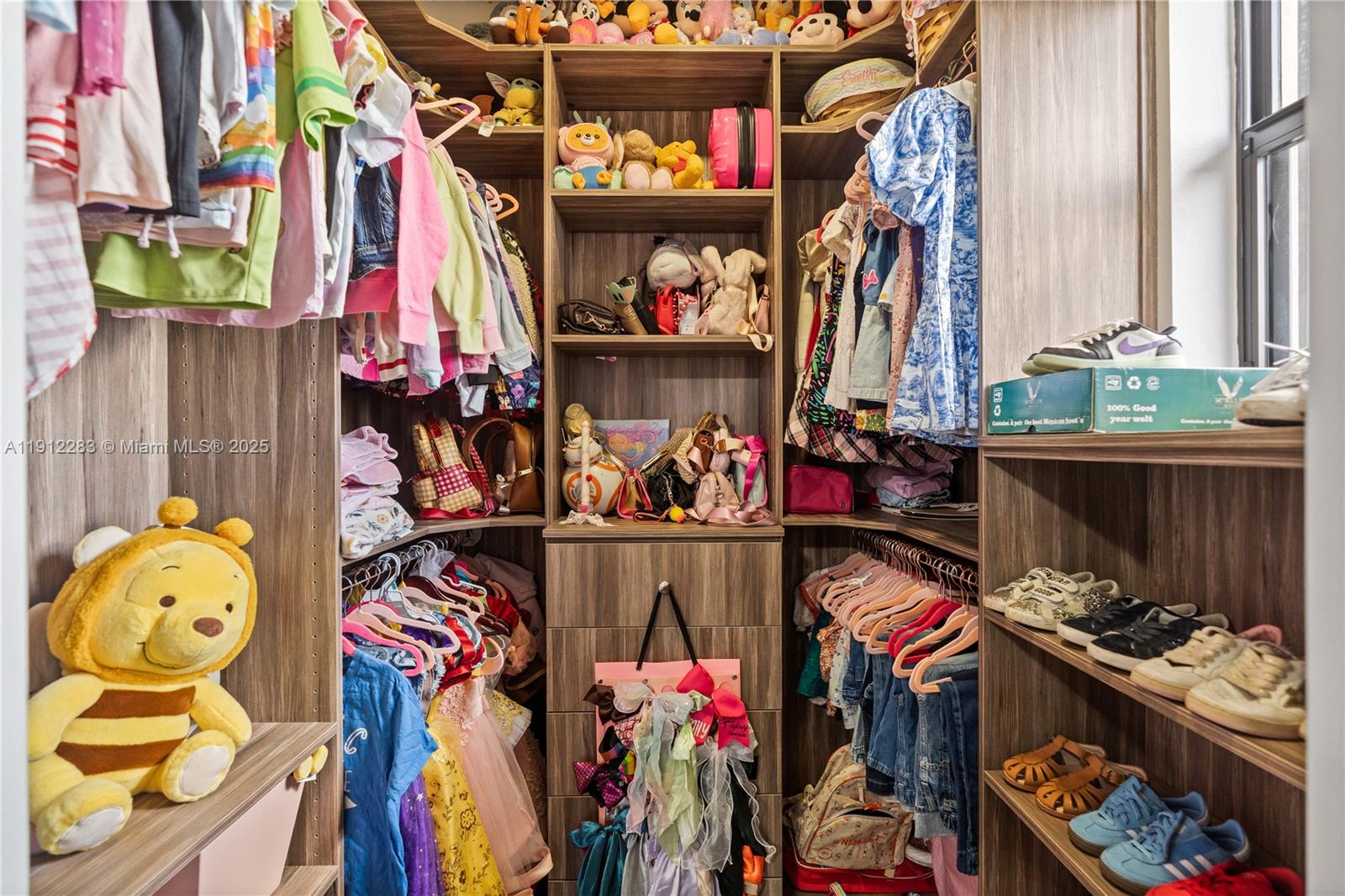 COCO PALM ESTATES - Residential