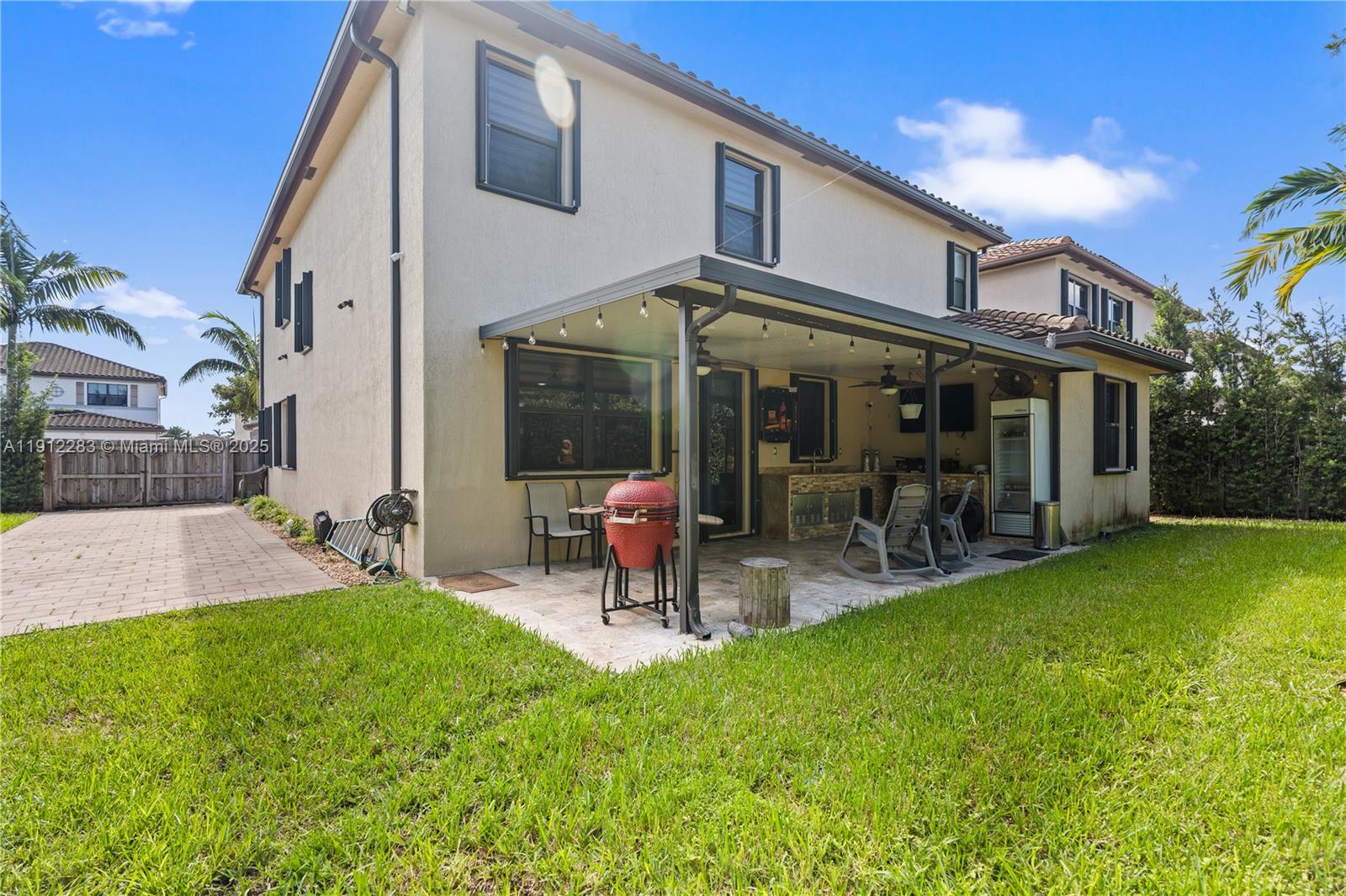 COCO PALM ESTATES - Residential