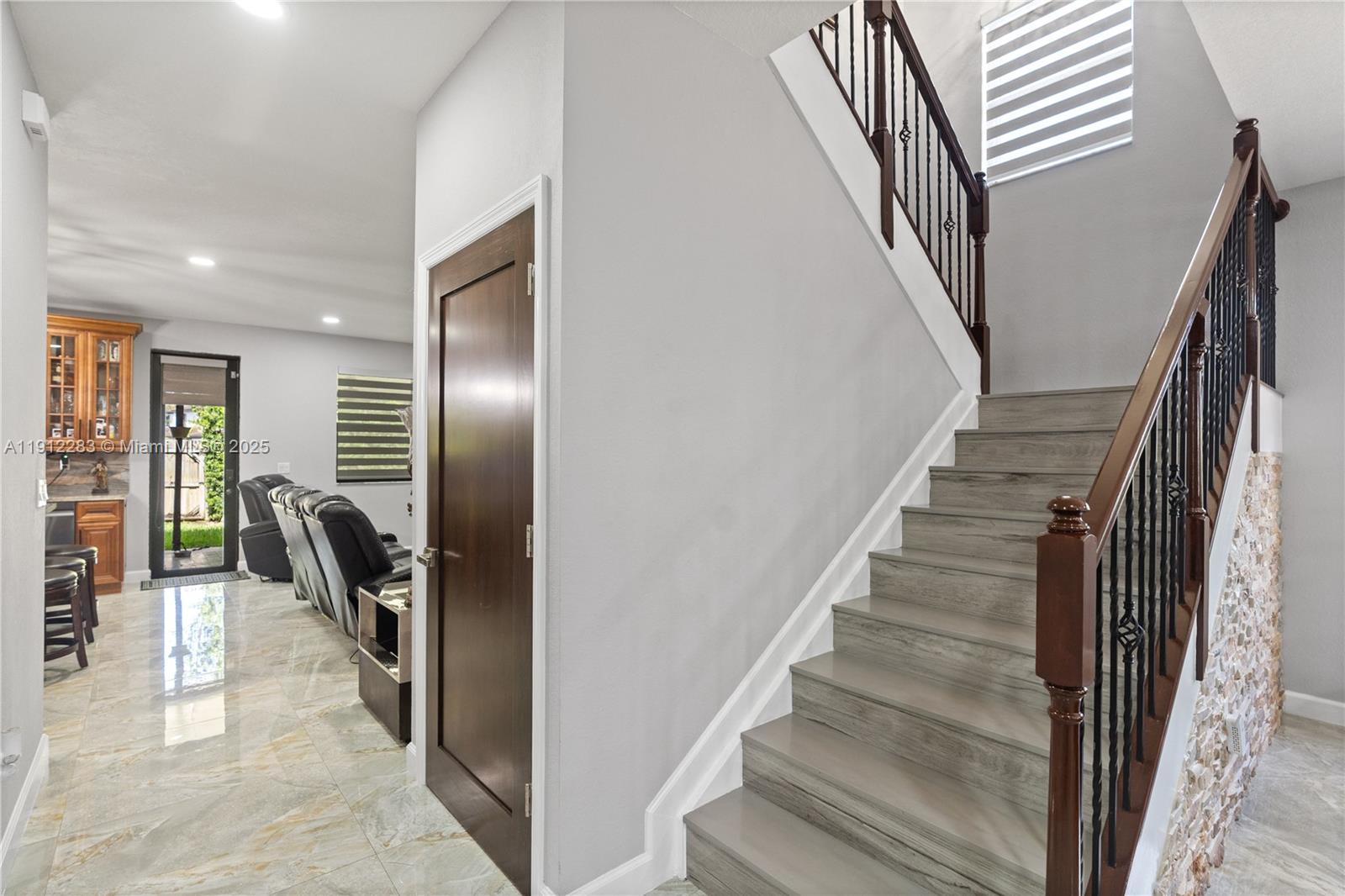 COCO PALM ESTATES - Residential