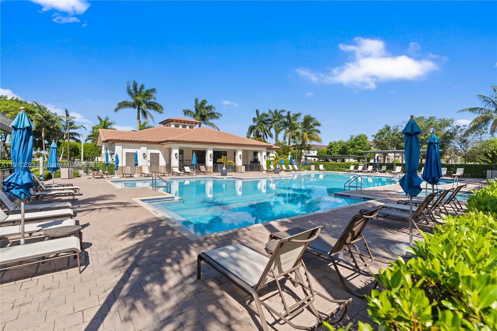 COCO PALM ESTATES - Residential