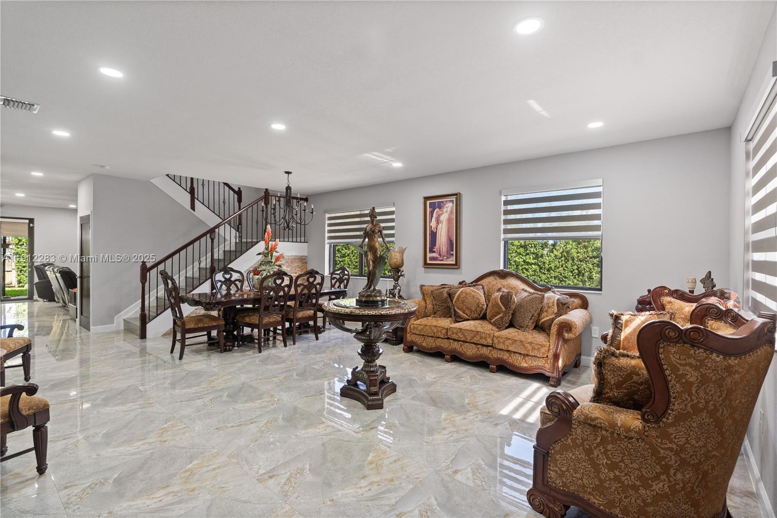 COCO PALM ESTATES - Residential