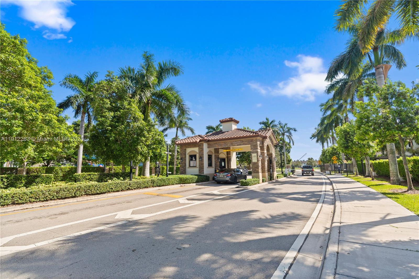 COCO PALM ESTATES - Residential