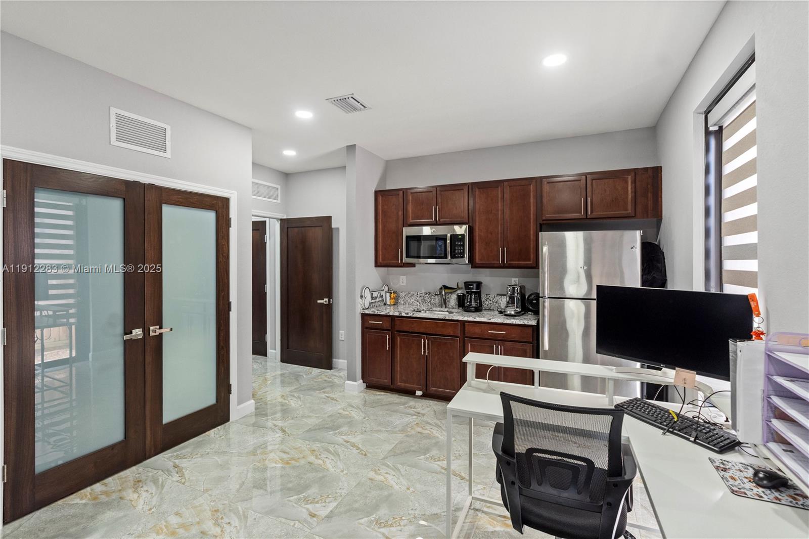 COCO PALM ESTATES - Residential