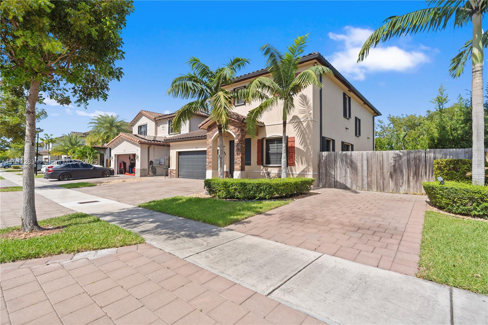 COCO PALM ESTATES - Residential