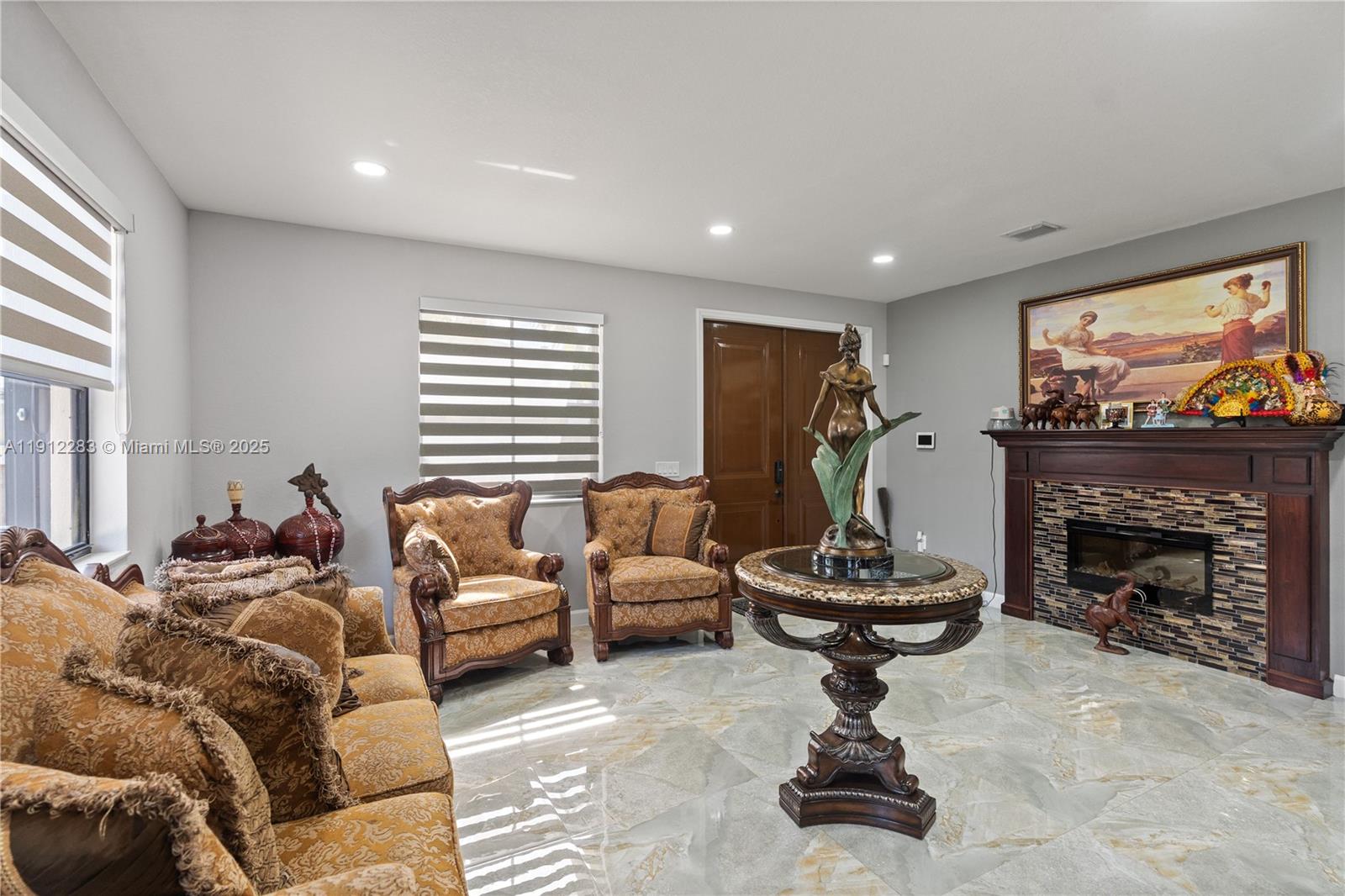 COCO PALM ESTATES - Residential