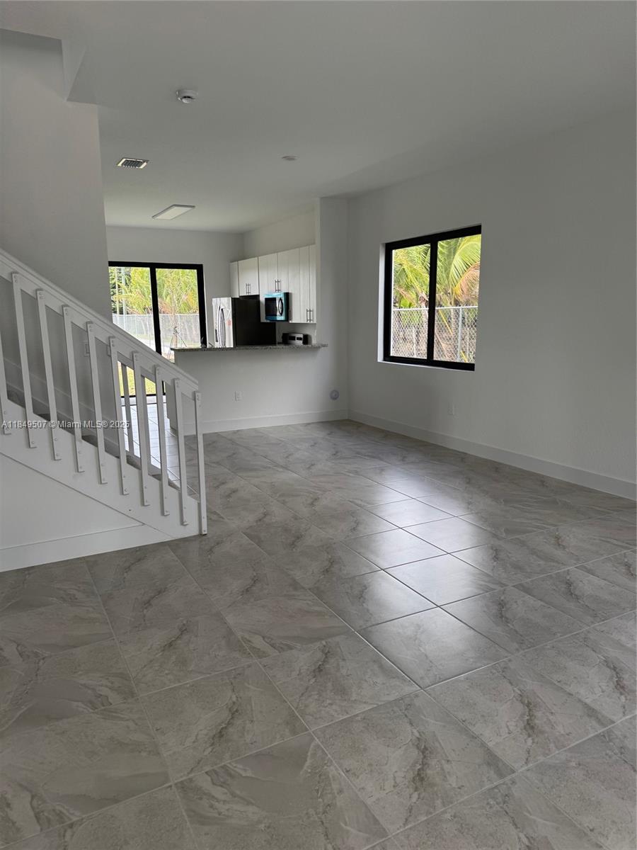 HIGHLAND ESTATES - Residential