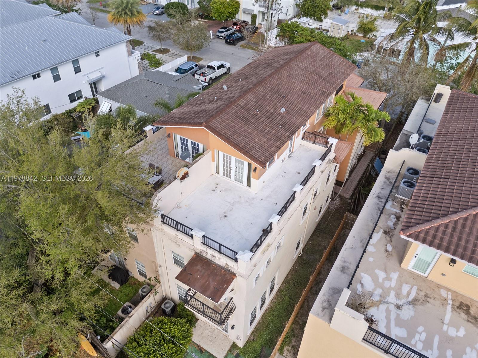 Tarpon River - Residential