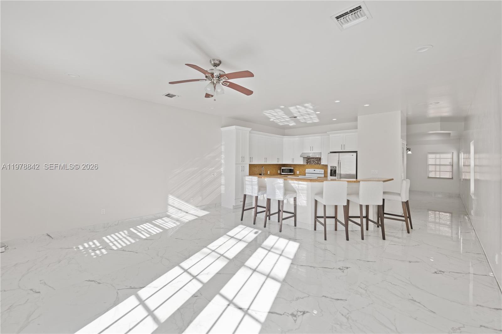 Tarpon River - Residential