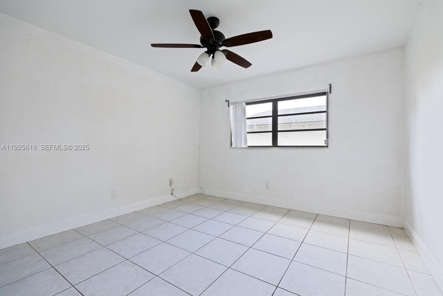 CHARLOTTE ESTATES - Residential