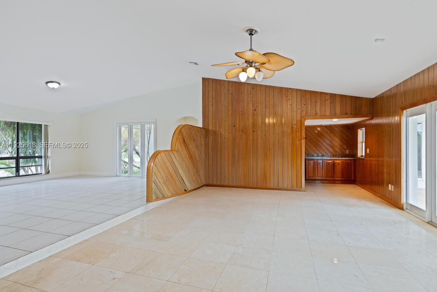 CHARLOTTE ESTATES - Residential