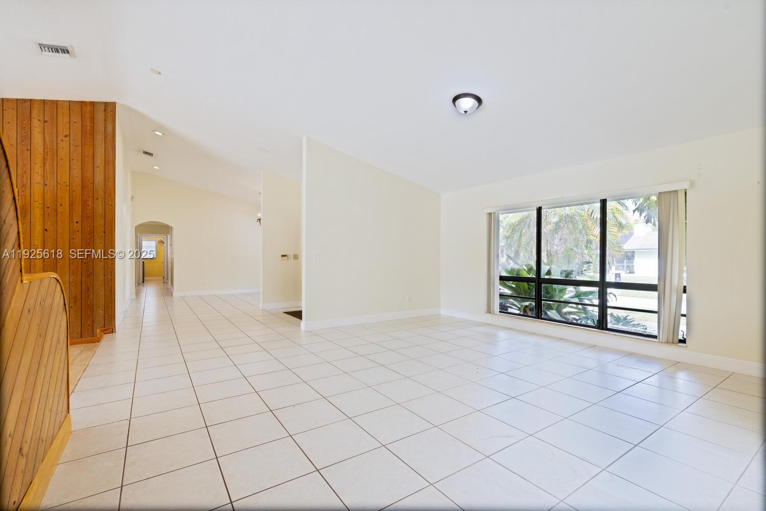 CHARLOTTE ESTATES - Residential