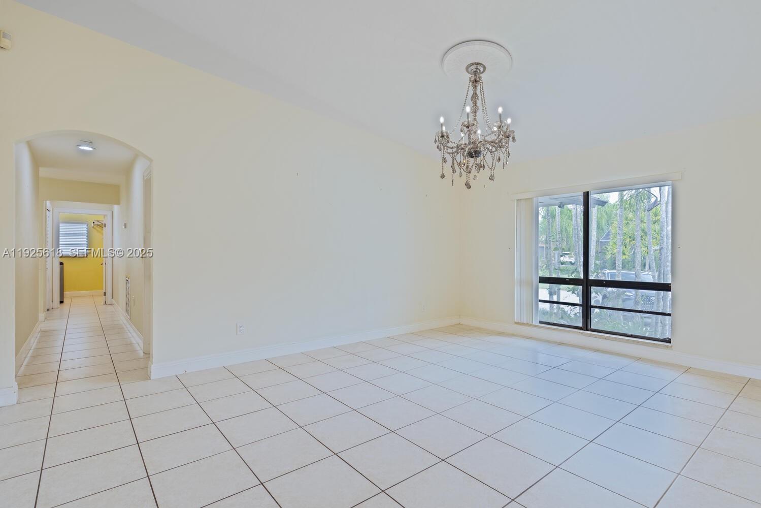 CHARLOTTE ESTATES - Residential