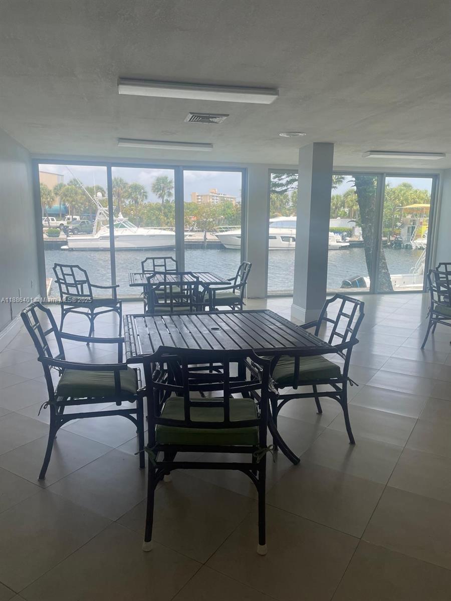 KEYSTONE HARBOR CLUB COND - Residential