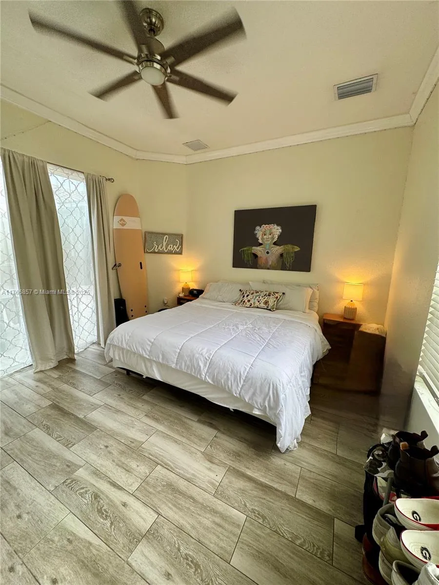 Pembroke Pines, Florida 33028, United States, 4 Bedrooms Bedrooms, ,3 BathroomsBathrooms,Residential,Active,123203