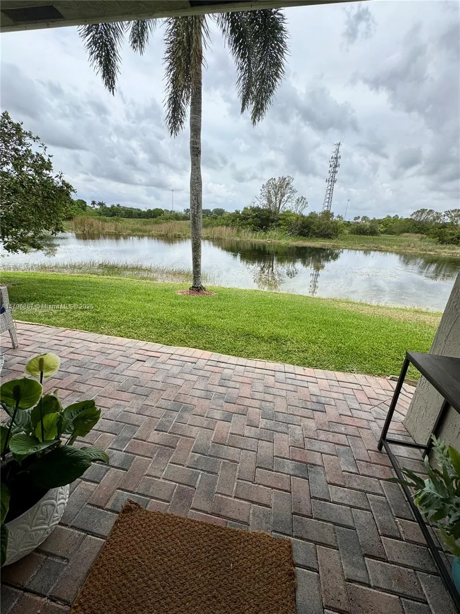 Pembroke Pines, Florida 33028, United States, 4 Bedrooms Bedrooms, ,3 BathroomsBathrooms,Residential,Active,123203