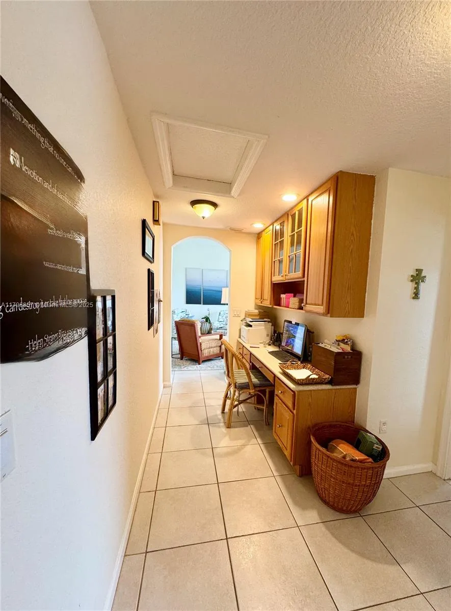 Pembroke Pines, Florida 33028, United States, 4 Bedrooms Bedrooms, ,3 BathroomsBathrooms,Residential,Active,123203